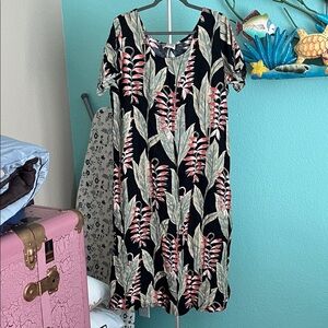 Hilo Hattie Black and Pink Floral Hawaiian  Dress